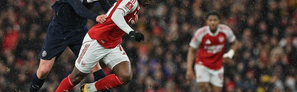 体坛联播｜阿森纳晋级足总杯16强，隋文静/韩聪晋级自由滑